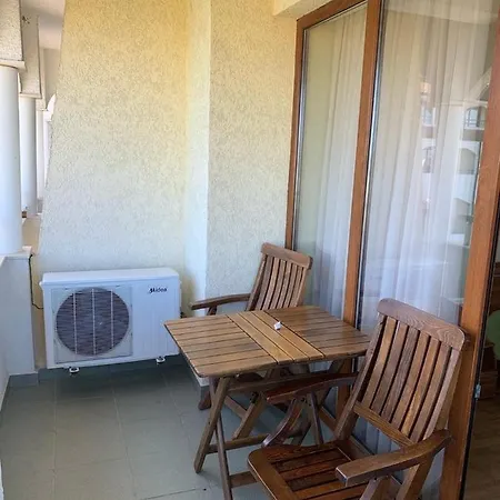 Sunny Holiday Apartament *