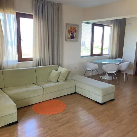 Apartment Sunny Holiday Apartament *
