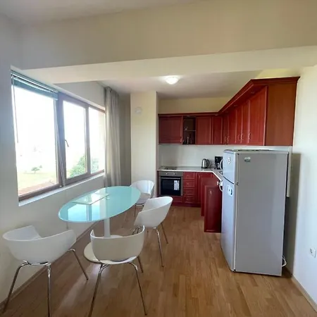 Sunny Holiday Apartament * Obzor